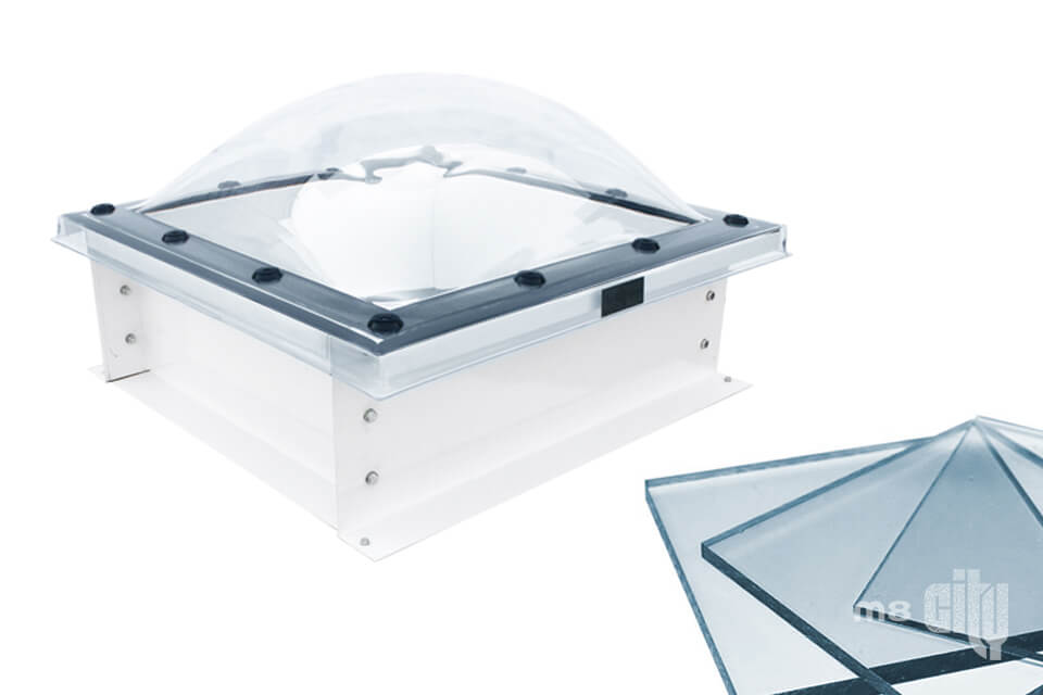 Преимущество зенитных фонарей из монолитного поликарбоната для заказчиков